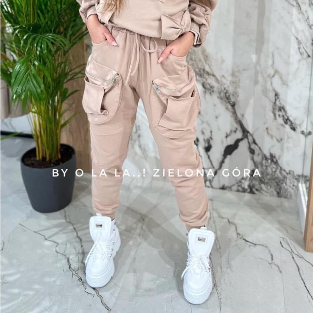 Jogger pants “ by o la la” size L beige color has a rubber waist band good forXL